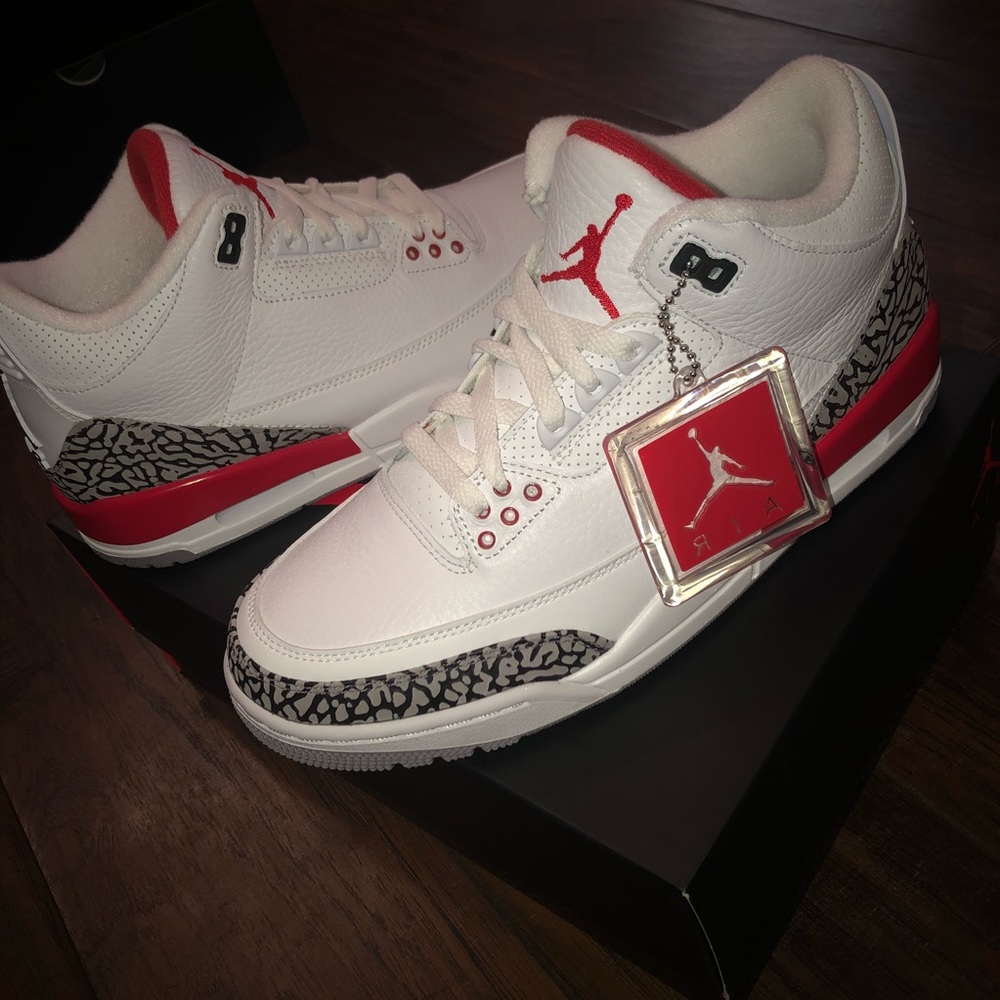Jordan 3 Katrina size 8.5